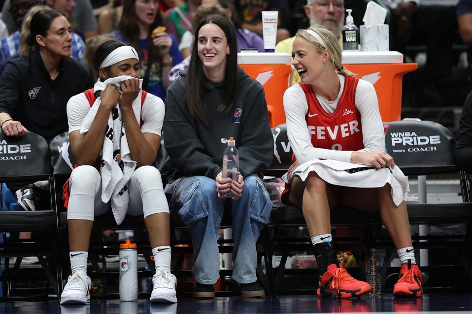 Caitlin Clark Indiana Fever v Dallas Wings