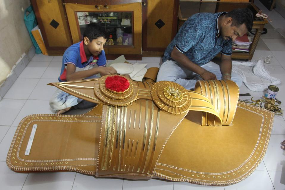 Six Feet Kolhapuri Chappal