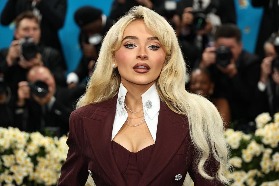 2025. They met gala glory "Superfine: tailor black style" - Arrivals