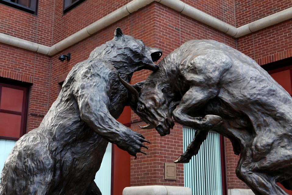 Bull and bear locked in a battle