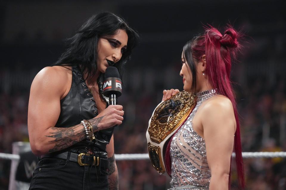 WWE Monday Night RAW