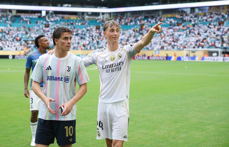 Why Juventus Cannot Afford To Repeat the Dean Huijsen Mistake Again