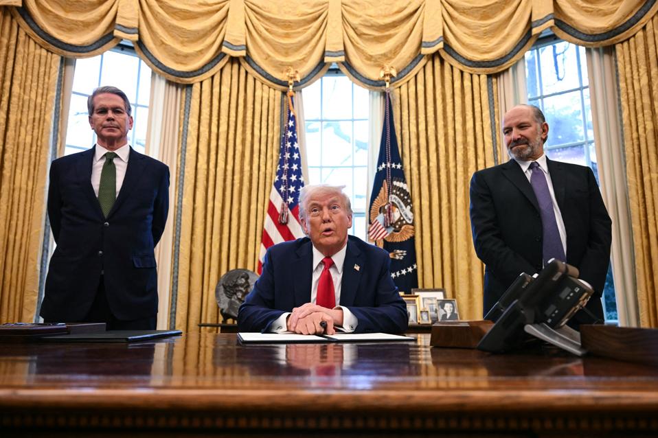 Donald Trump with Scott Bessent and Howard Lutnick