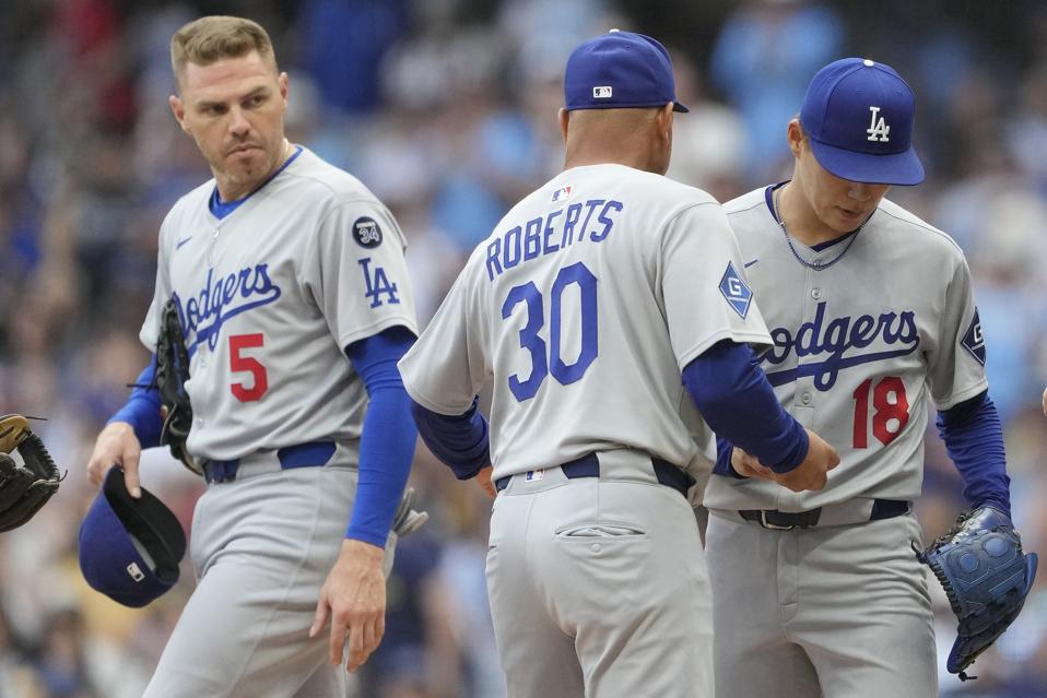 Los Angeles Dodgers v Milwaukee Brewers
