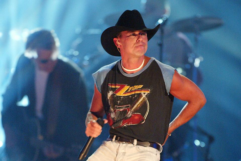 CMT Flameworthy Video Music Awards- Show