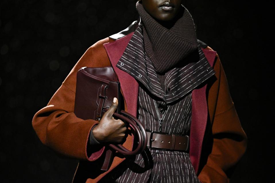 TOPSHOT-FASHION-FRANCE-WOMEN-HERMES