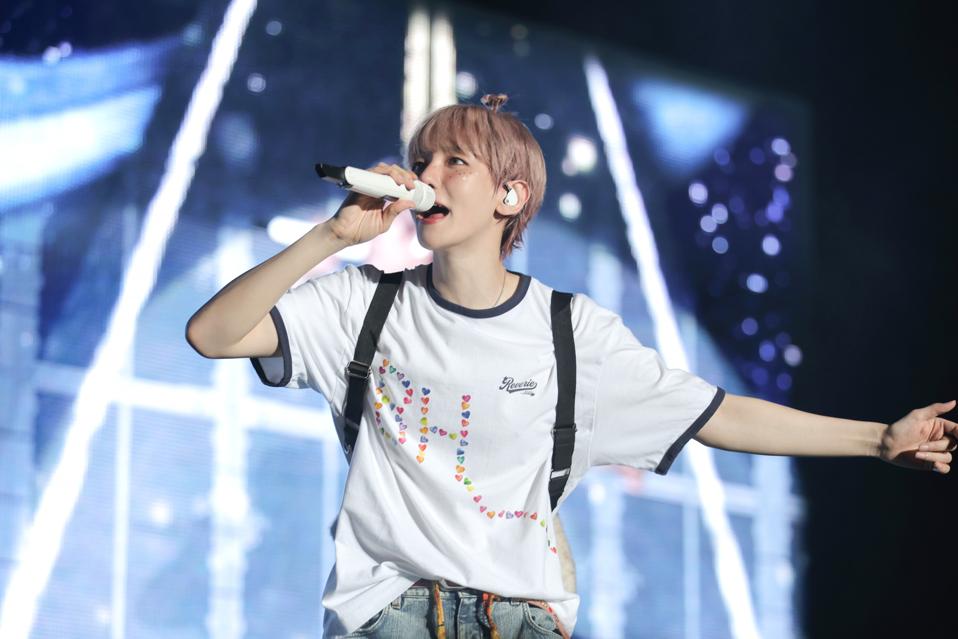 BAEKHYUN at his Los Angeles concert for "Reverie" World Tour