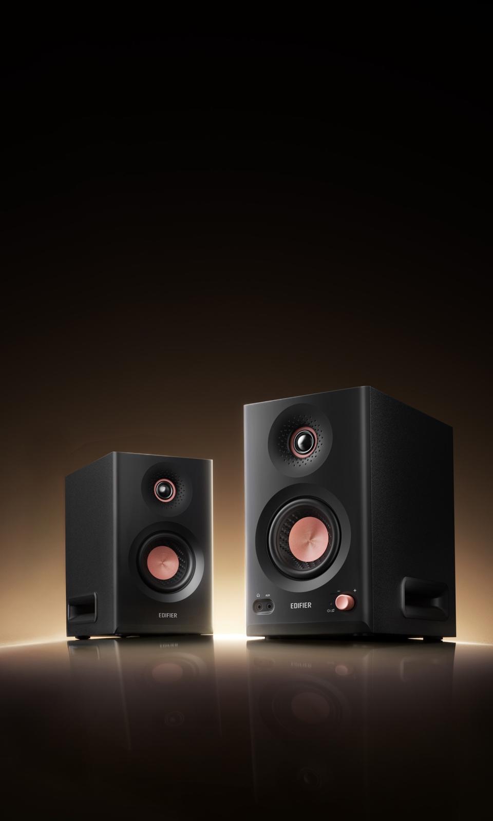 Edifier MR5 speakers