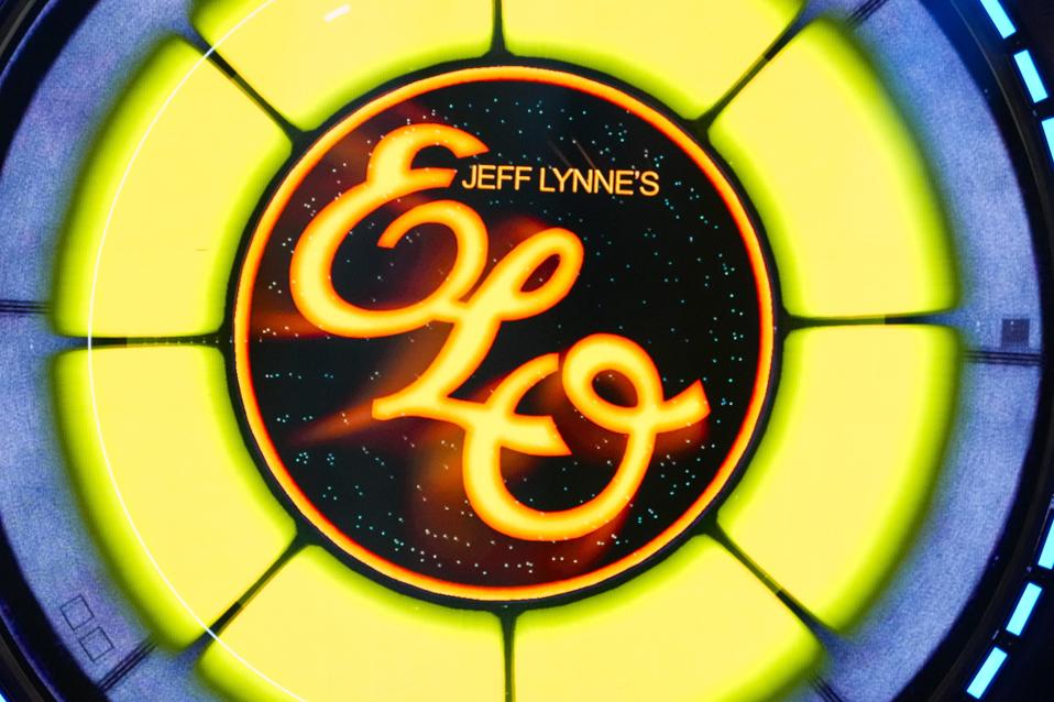 Jeff Lynne's ELO goes supernova as final tour stops in Boston