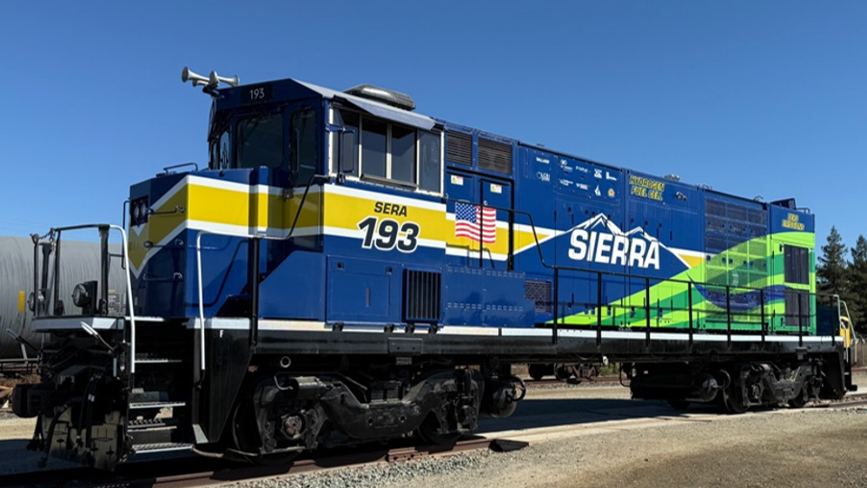 SERA193_H2_Locomotive