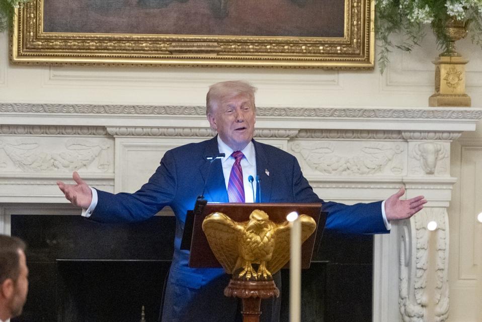 Trump, Donald Trump, bitcoin, bitcoin price, crypto, ethereum, XRP, bitcoin price prediction, image