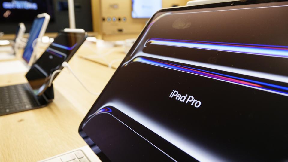 Apple Carnegie Library Store In Washington DC