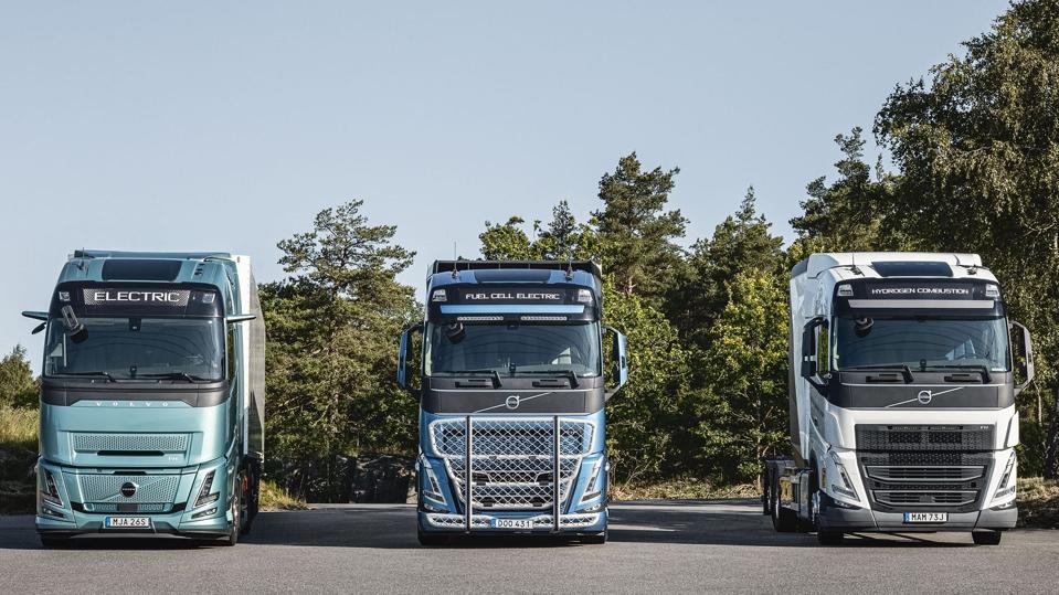 Volvo_Trucks