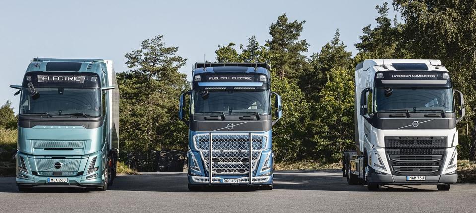 Volvo_Trucks