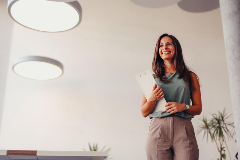 5 ChatGPT prompts to find business ideas clients will actually pay for