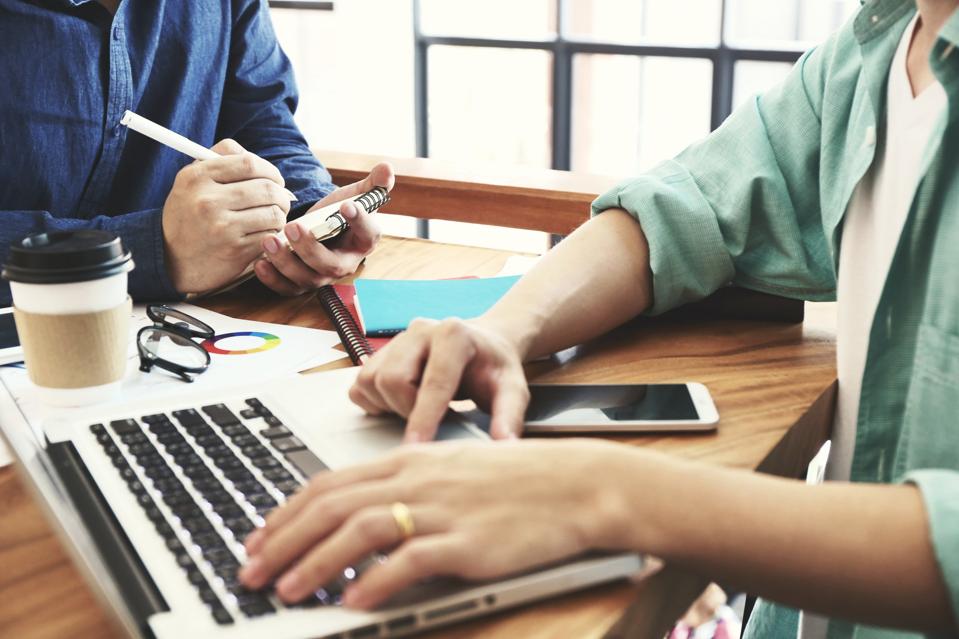 Peran Pemasaran Digital Dalam Pengalaman Merek Peran Pemasaran Digital Dalam Pengalaman Merek