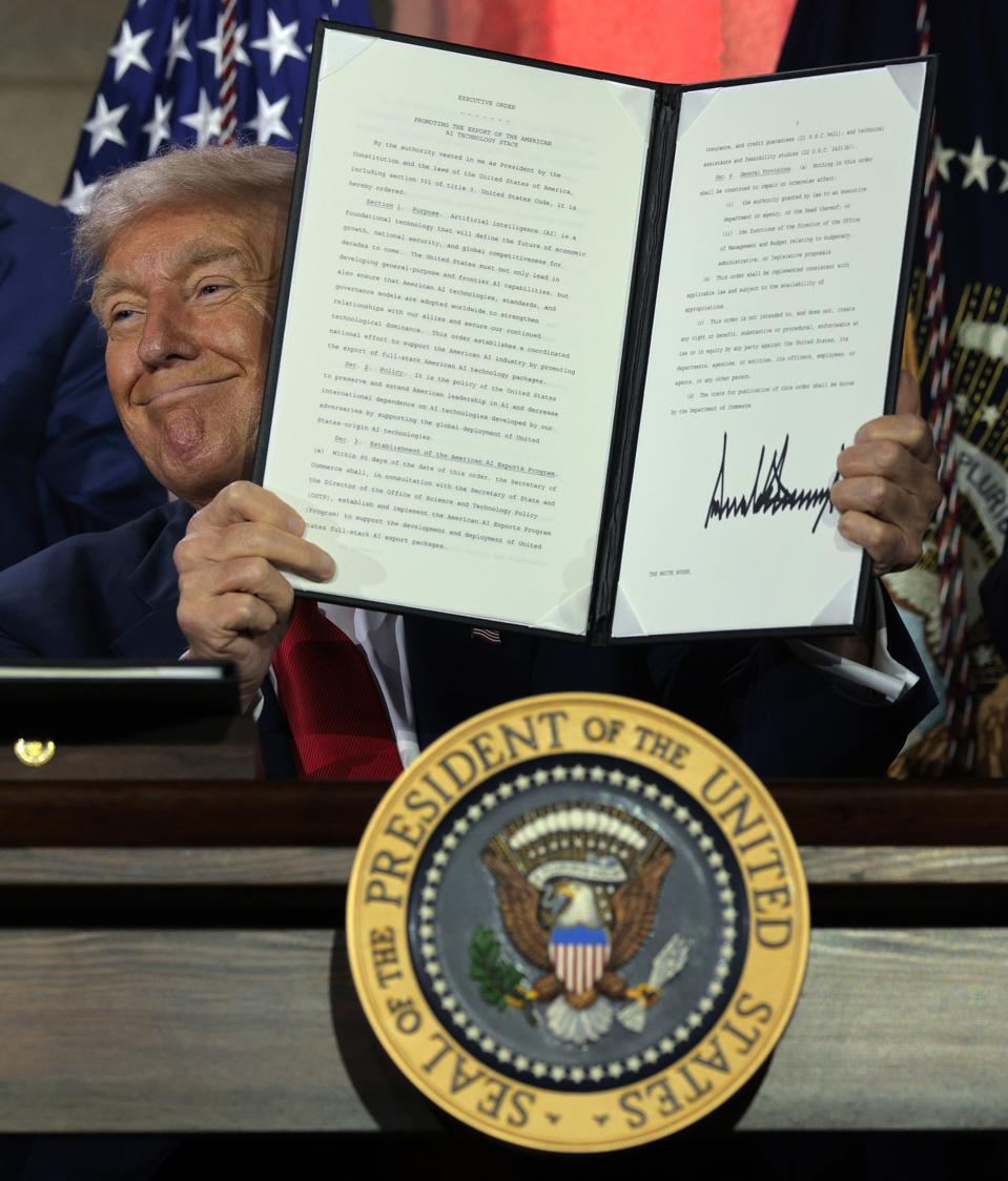 Le président Trump parle au sommet de l'IA à Washington, DC