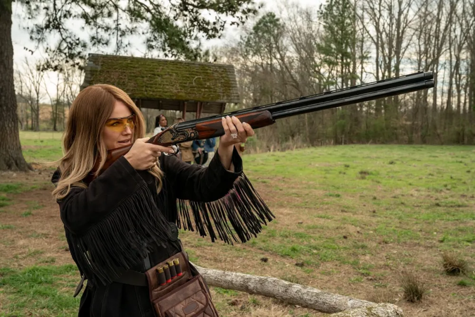 HuntingWives-Malin-rifle