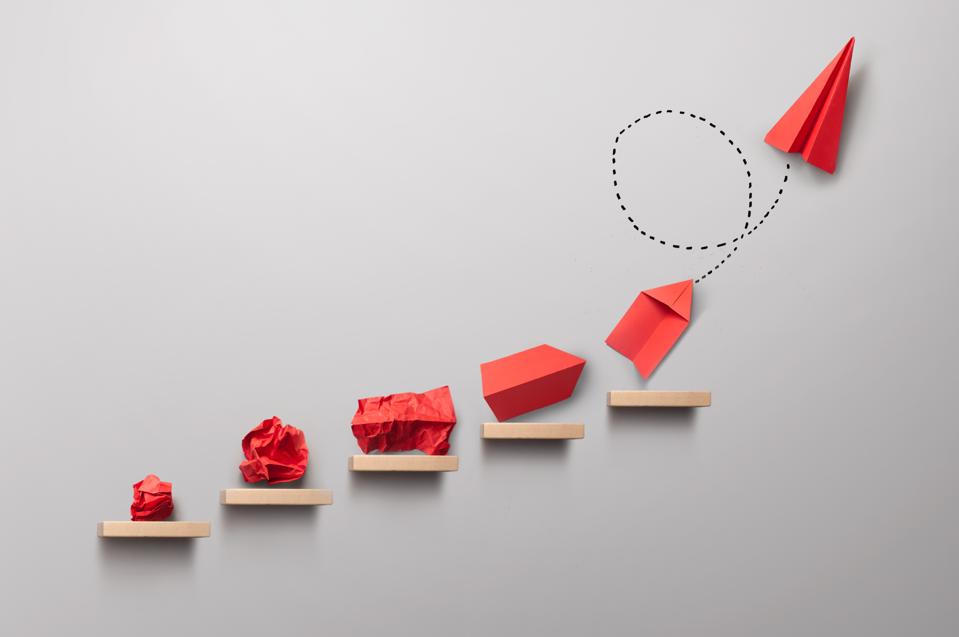 Feeling stuck as a startup? You might just be between loops. Learn how product, growth, and monetization loops shape startup momentum, and how to build the next one.  