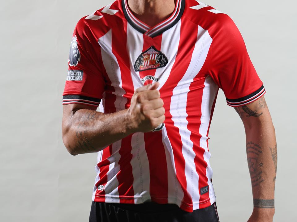 Sunderland Unveil New Signing Granit Xhaka