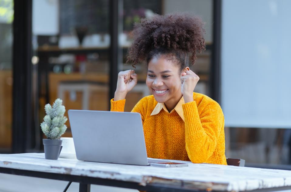 ChatGPT Agent mode analyzing LinkedIn profile