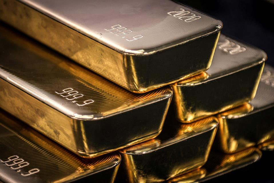 The value of U.S. gold imports from Switzerland soared in the first three months of 2025 amid uncertainly in the global economy —  and so did gold prices. That led to a large U.S deficit with Switzerland until the second quarter, when imports tumbled and the United States recorded three consecutive supluses.