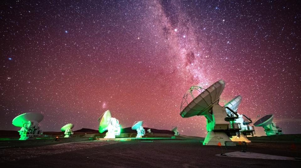 ALMA_Milky-Way_Soft-Stars-1024x571