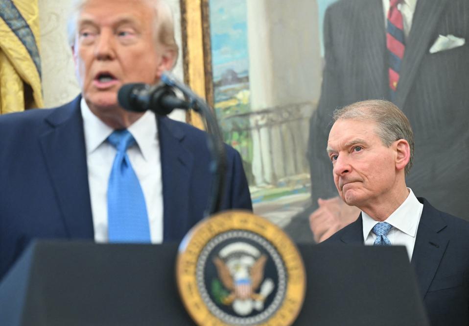 Donald Trump, Paul Atkins, SEC, bitcoin, bitcoin price, crypto, image