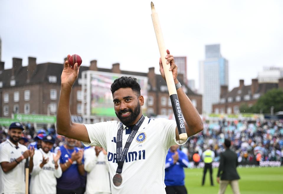 Mohammed Siraj acknowledges the crowd after India's thrilling Test win at The Oval.