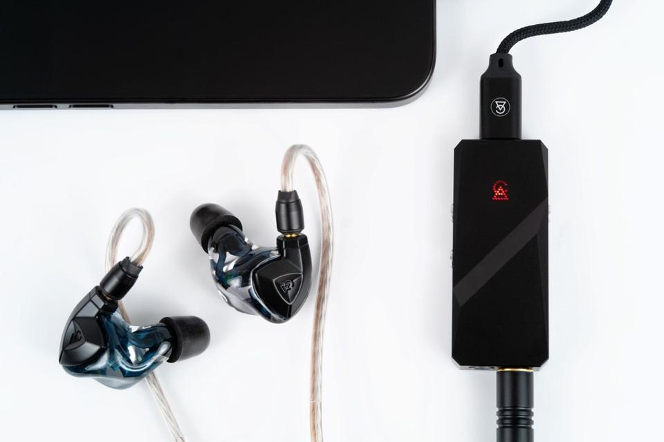Campfire Audio Relay with earphones