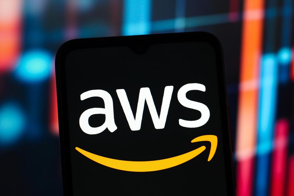 AWS Expands Enterprise AI with Anthropic, OpenAI Deals