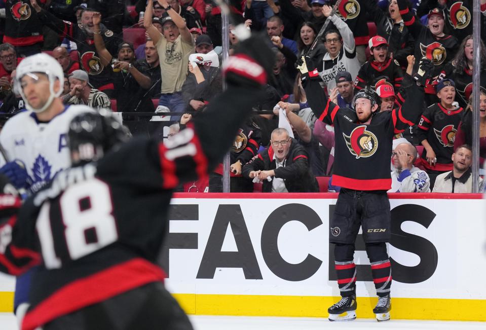 Jake Sanderson Ottawa Senators Canadian Tire Centre