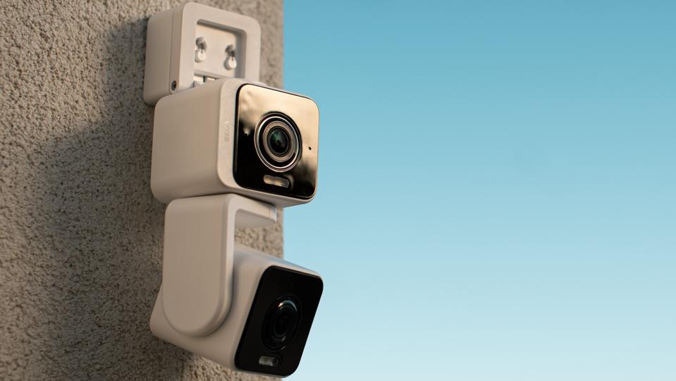 Wyze’s Duo Cam Pan Doubles Up To Kill Blind Spots 2 Wyze_Duo_Cam_Pan_2