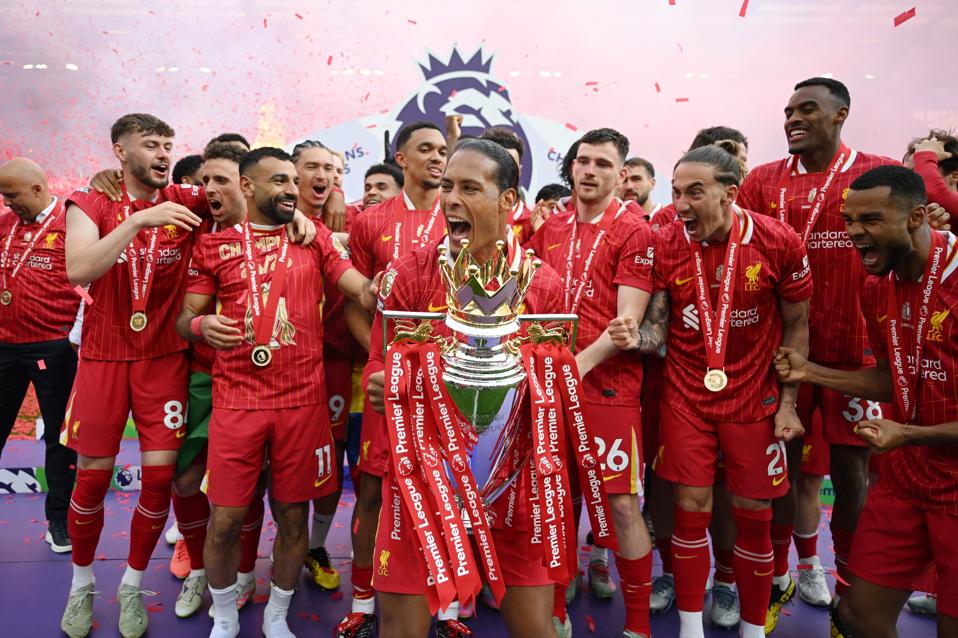 Liverpool FC v Crystal Palace FC - Premier League