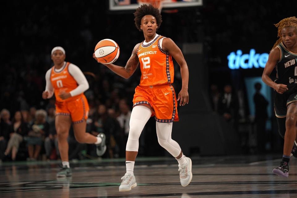 Connecticut Sun v New York Liberty