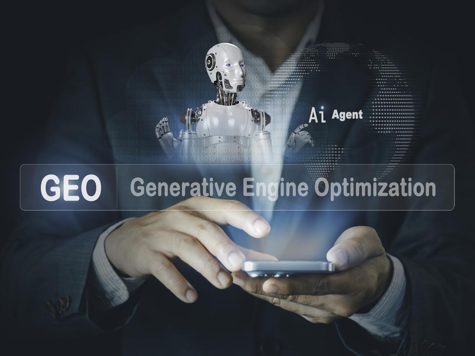 GEO generative engine optimization concept. Businessmen use agentic Ai, icons on websites to rank search engines, Search with assistants Artificial Intelligence data technology from internet network