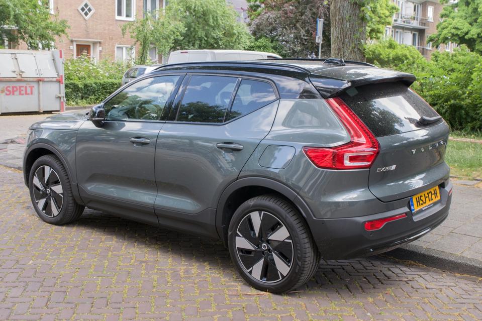 Volvo EX40 Car