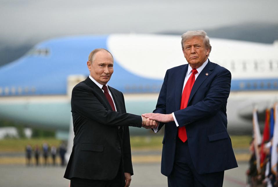 US-UKRAINE-RUSSIA-CONFLICT-SUMMIT-TRUMP-PUTIN