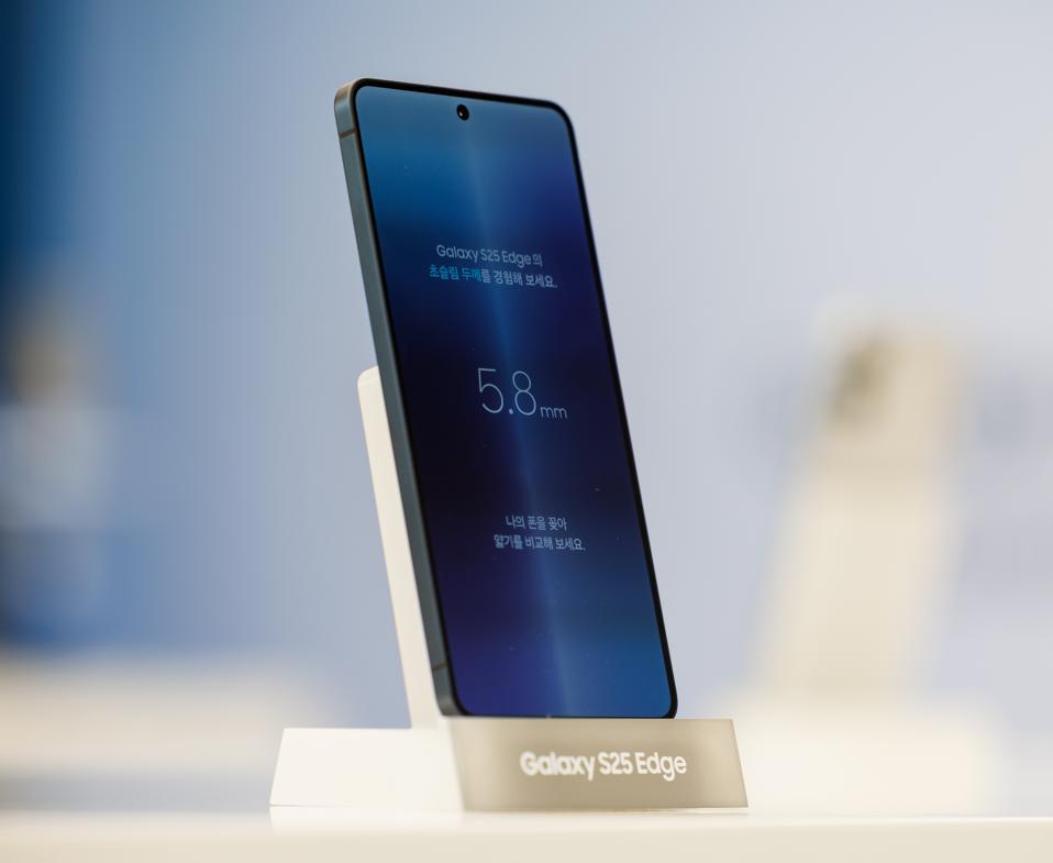 Samsung Electronics Rolls Out Galaxy S25 Edge Smartphone