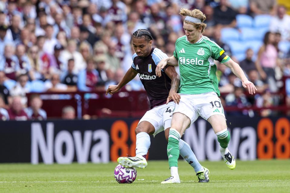 Aston Villa v Newcastle United - Premier League