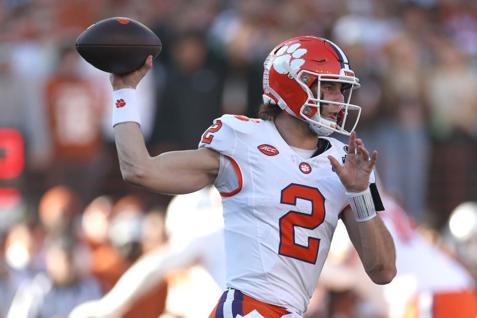 Clemson v Texas - Playoff First Round