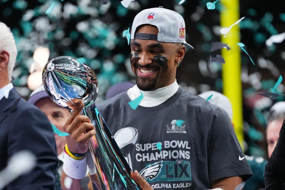 Super Bowl Chicken: Kansas City Chiefs v Philadelphia Eagles