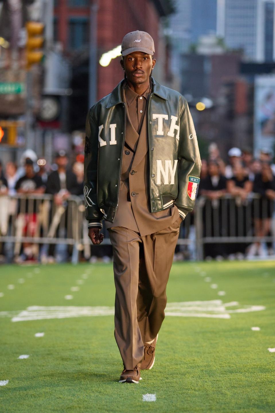 Final_2025_Kith_Fall_Fashion_Show_First_View_6472
