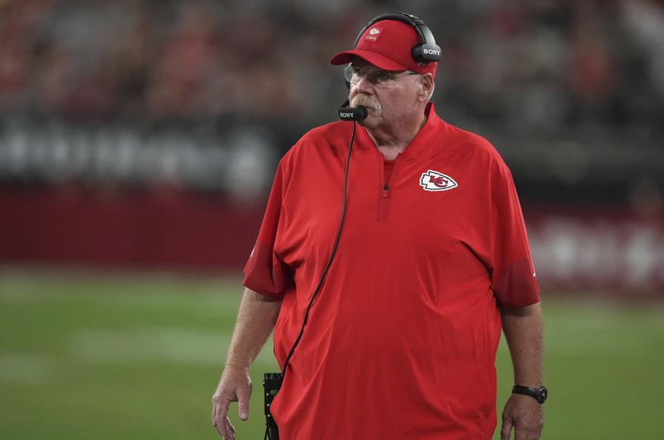 Chiefs head coach Andy Reid coaches against the Cardinals.
