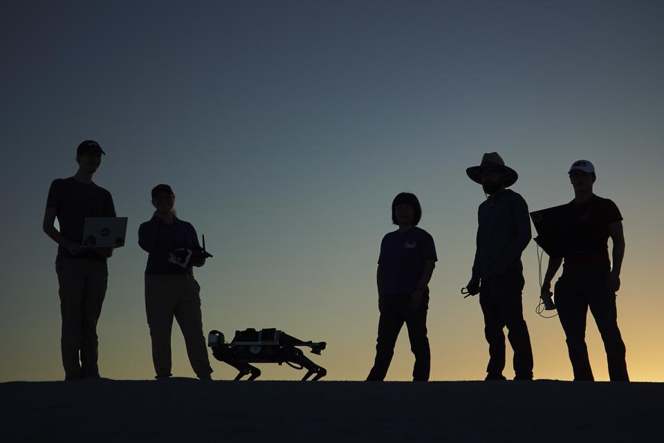 scientists-and-robot-at-white-sands-national-park_54730334925_o
