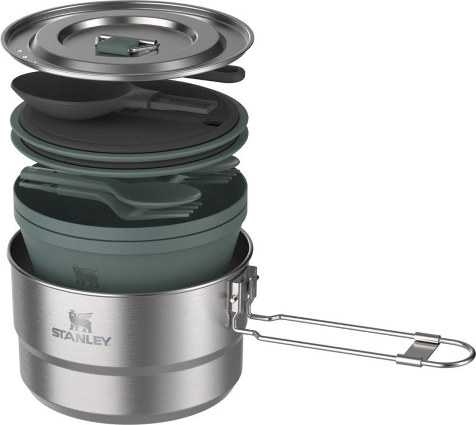 A product shot of the Stanley 14-Piece Wildfare Go Two Bowl Prep & Cook Set.