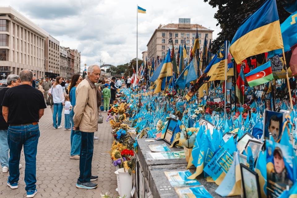 Ukrainian families rally in Kyiv for the return of missing soldiers