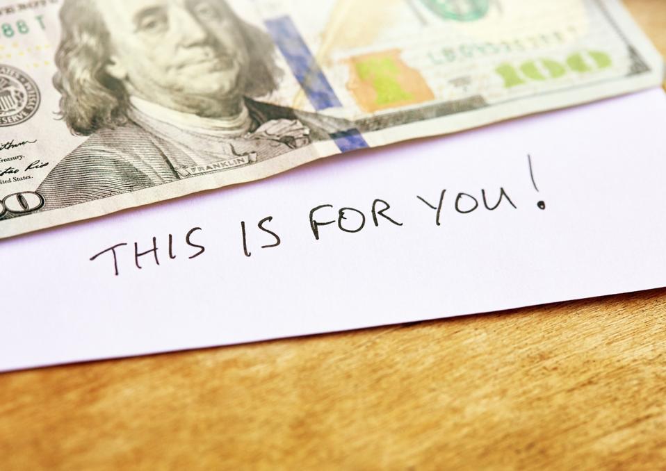 5 ChatGPT prompts to launch your $10,000/month business in 30 days