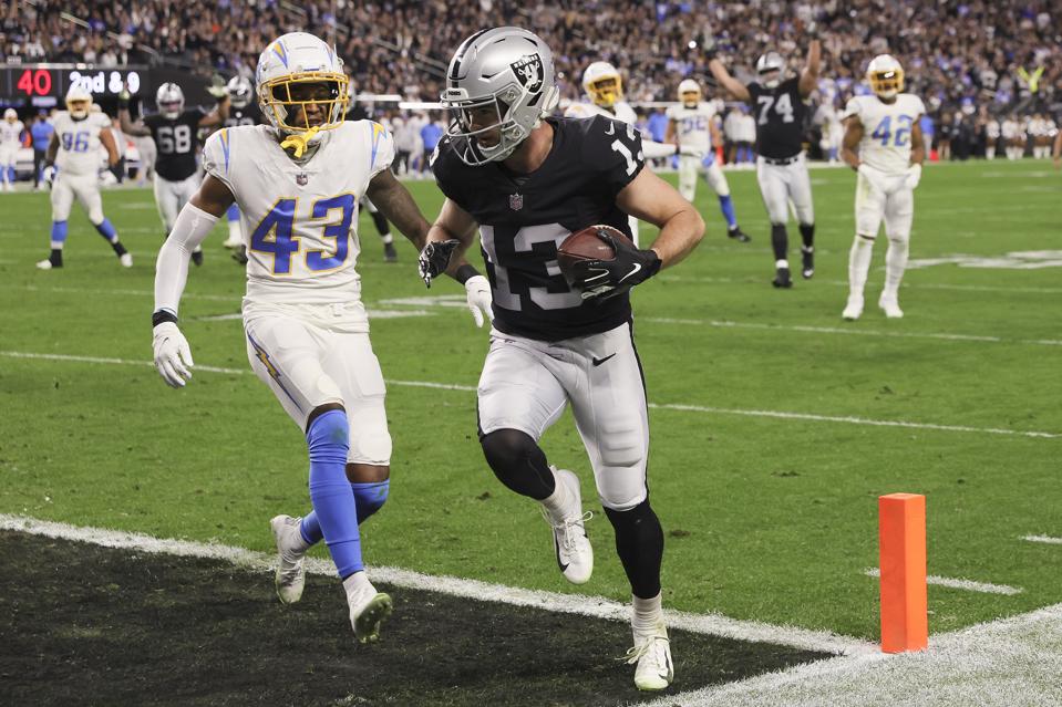Los Angeles Chargers v Las Vegas Raiders