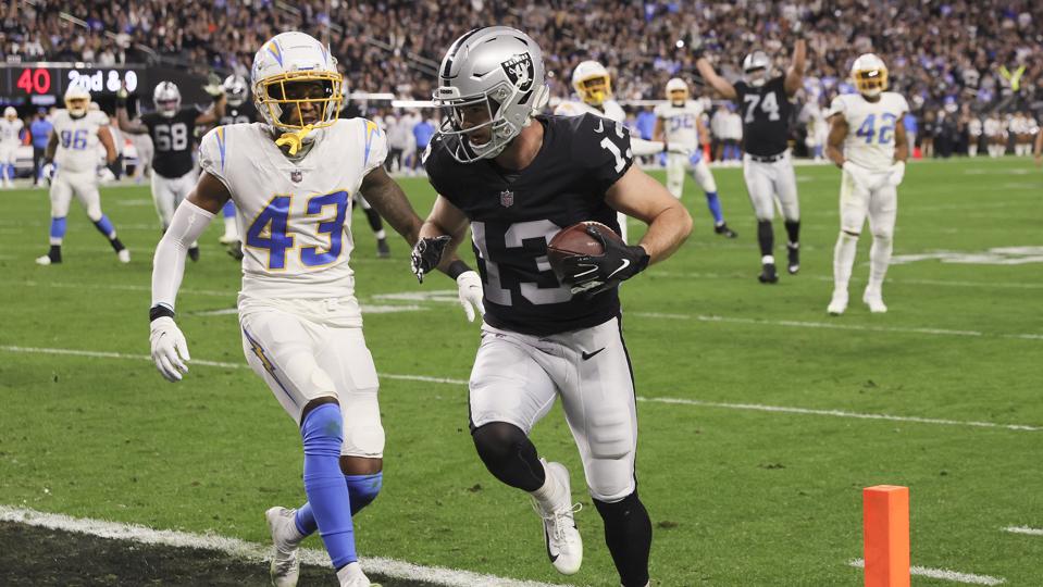 Los Angeles Chargers v Las Vegas Raiders